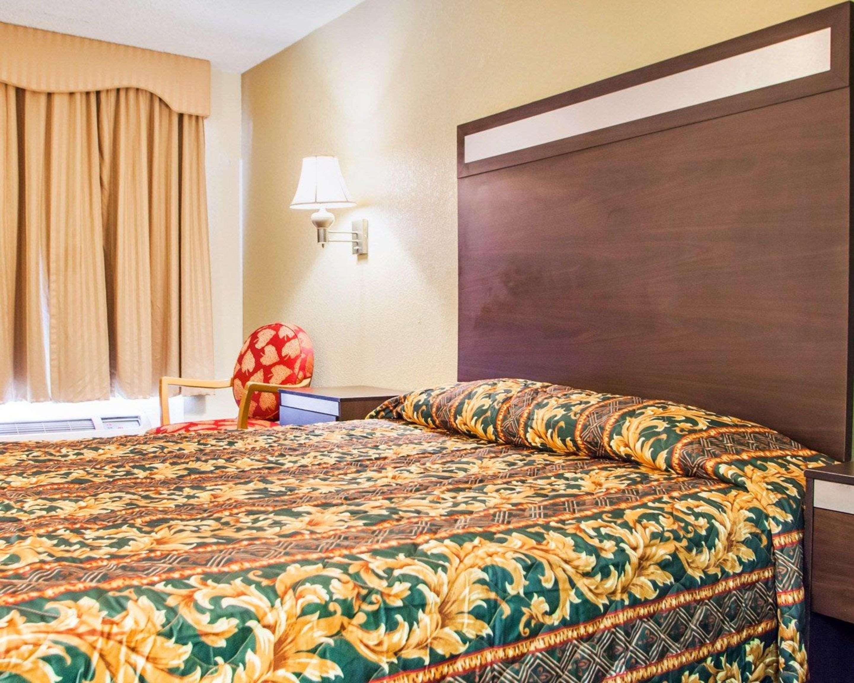 Rodeway Inn Mount Laurel Hwy 73 Extérieur photo